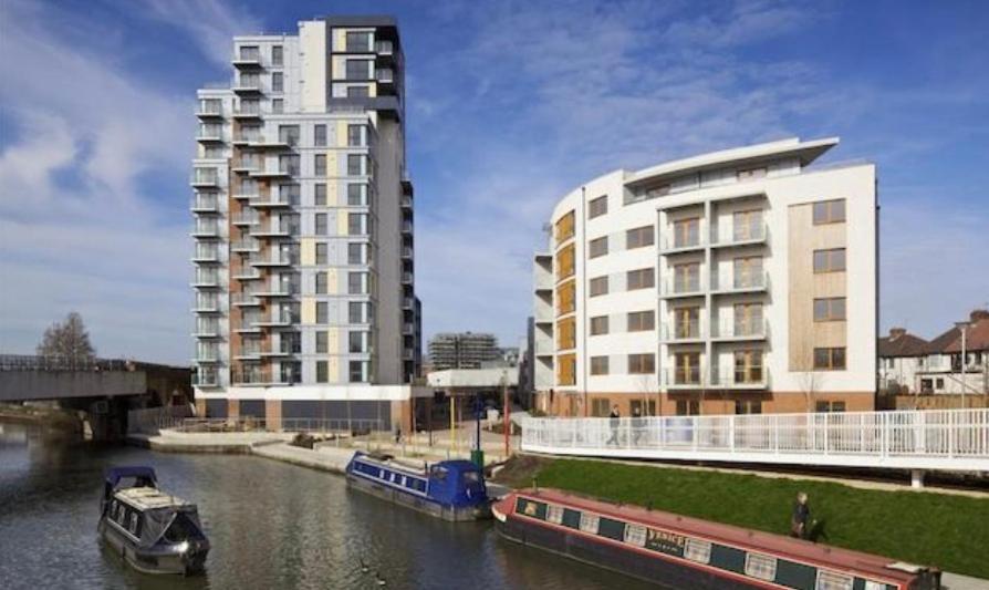 Lovely Luxury 1-bed In Wembley * Londres